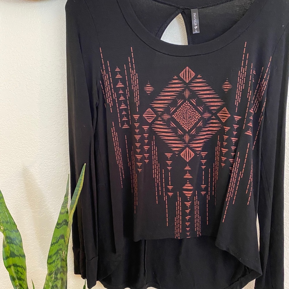 Fulltilt Black Long Sleeved Shirt w Keyhoke Back